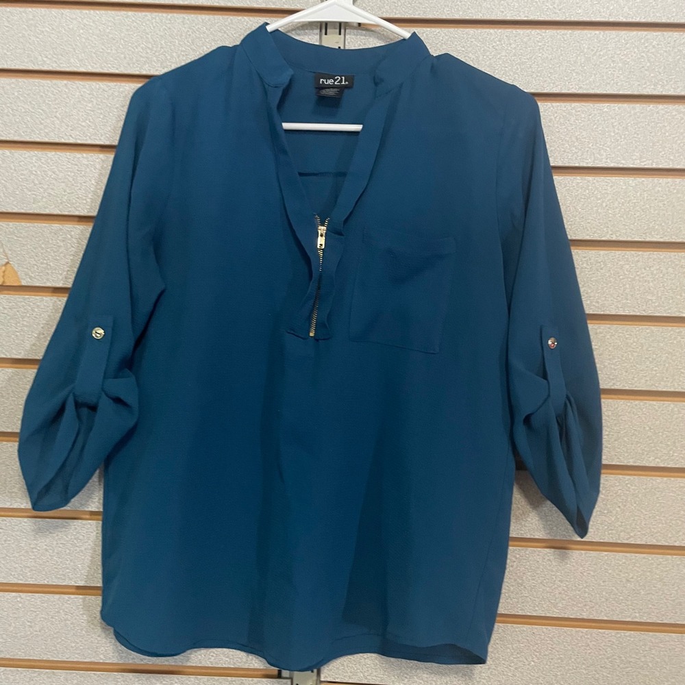 Rue 21 Teal Blue Zipper Pocket Roll Tab Sleeve Shirt Womens Size Small‎